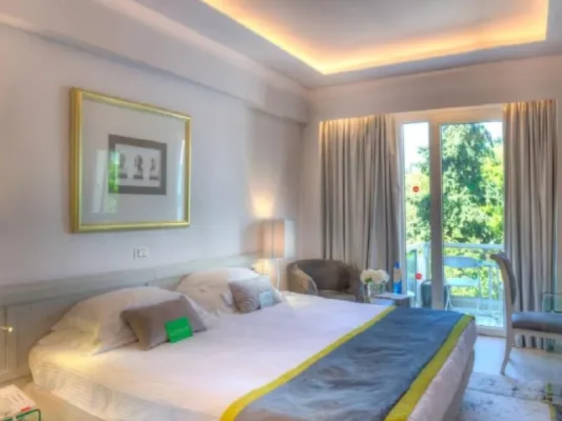 Signature Triple with Private Balcony & City View